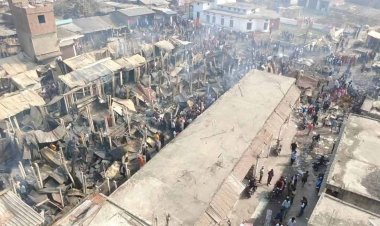 कटिहार में 300 दुकानें जलकर खाक, दुकानदारों ने कर्ज लेकर भरा था लगन का सामान