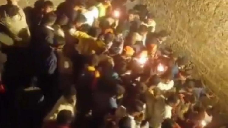 छत्रपति शिवाजी जयंती पर पुणे में भगदड़, कई लोग घायल, हजारों की भीड़ जमा